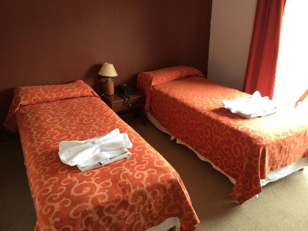 Kuntur Hotel Capilla del Monte Quarto foto